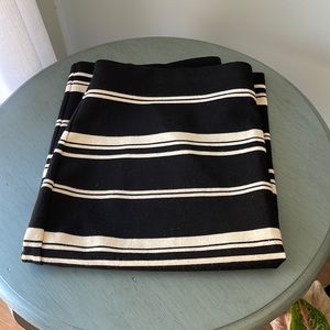 Women’s stripped skirt